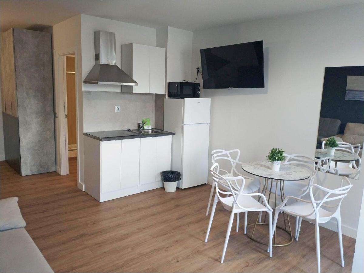 Apartamentos Hi Apartaments Santander 3000 Maliano Ngoại thất bức ảnh
