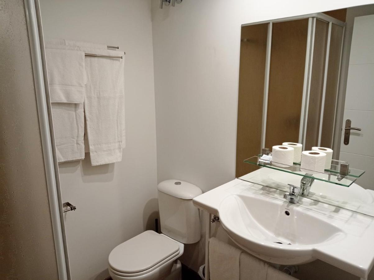 Apartamentos Hi Apartaments Santander 3000 Maliano Ngoại thất bức ảnh