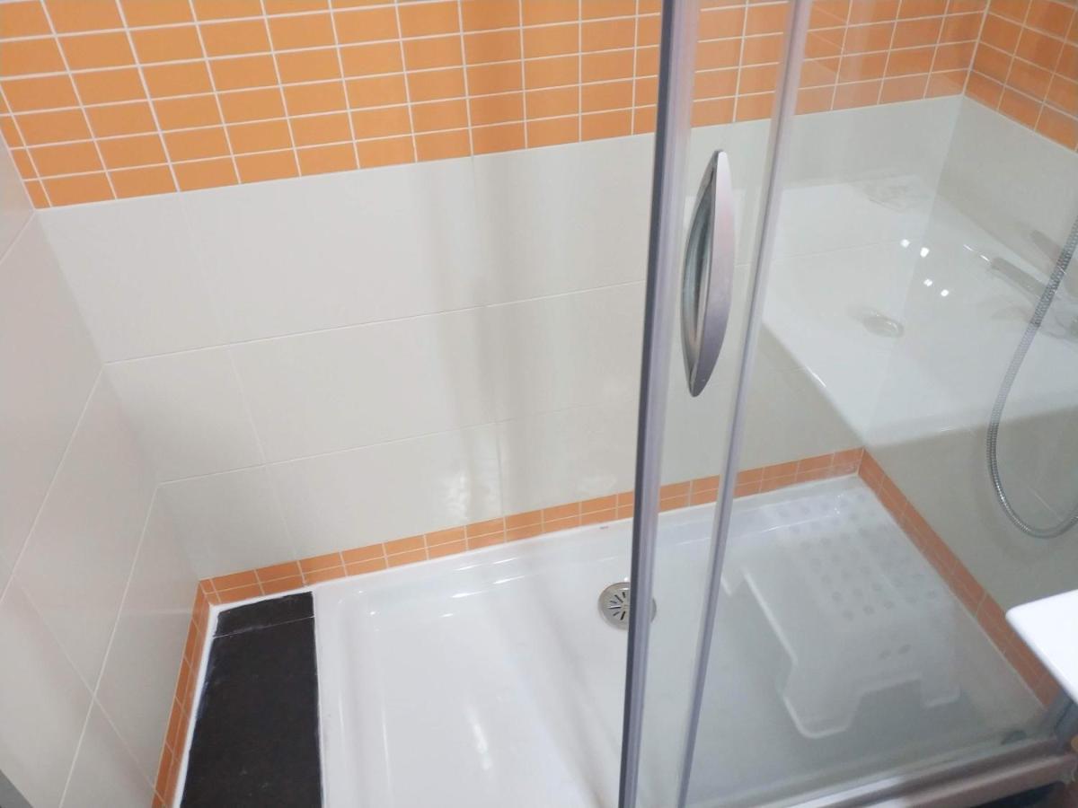 Apartamentos Hi Apartaments Santander 3000 Maliano Ngoại thất bức ảnh