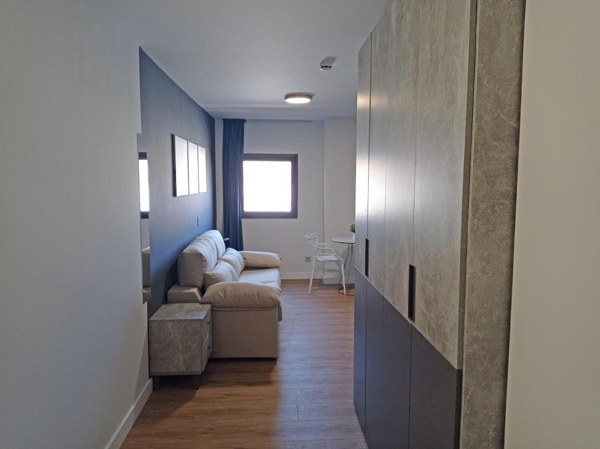 Apartamentos Hi Apartaments Santander 3000 Maliano Ngoại thất bức ảnh