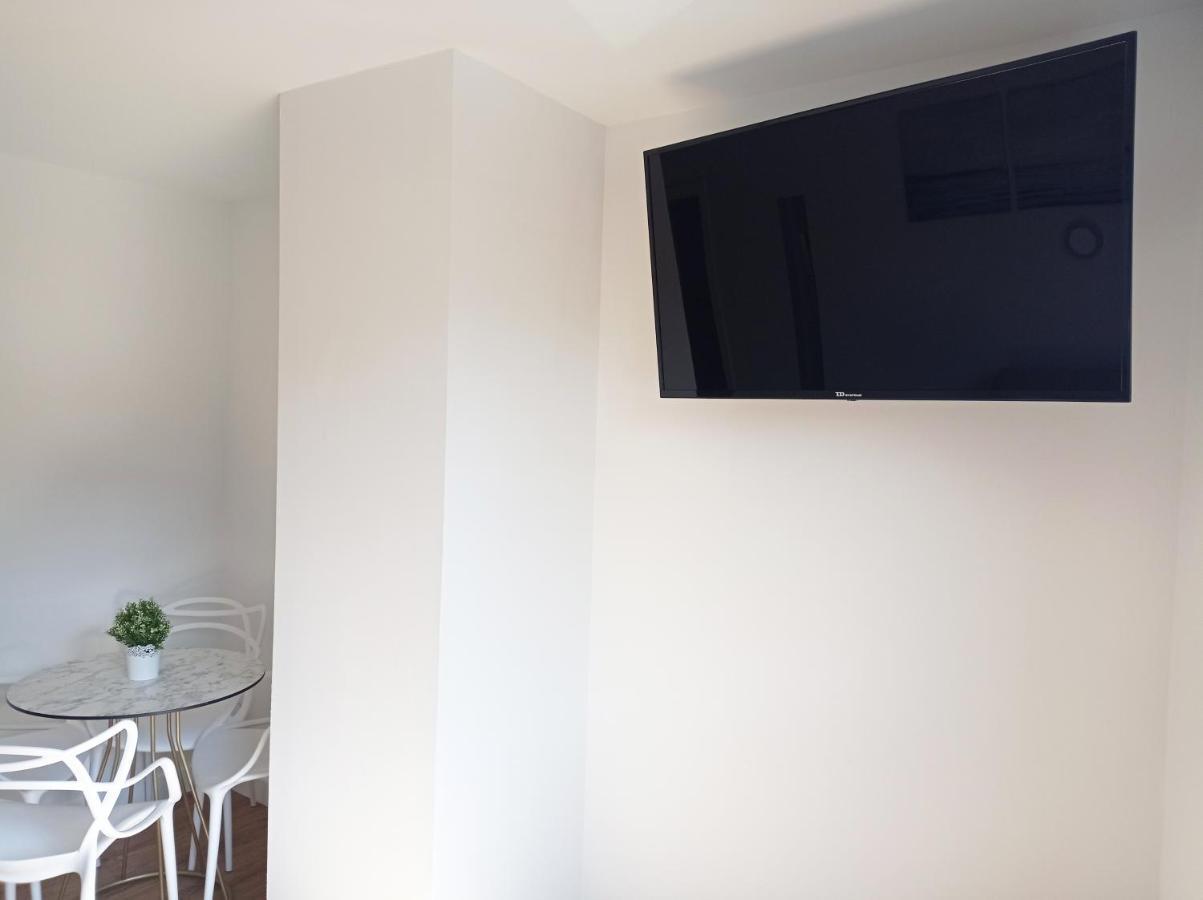 Apartamentos Hi Apartaments Santander 3000 Maliano Ngoại thất bức ảnh