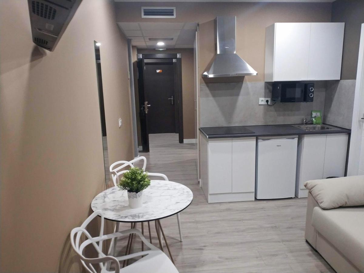Apartamentos Hi Apartaments Santander 3000 Maliano Ngoại thất bức ảnh
